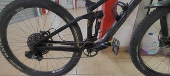 Used Trek Fuel EX 8 29 2019 2019 Mountainbike, Black, 29 — image 4 of 8