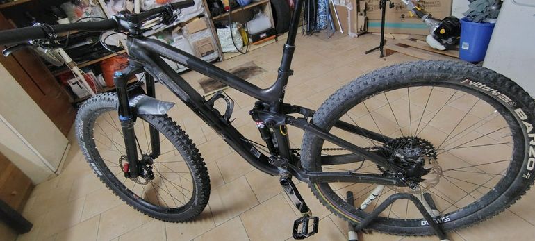 Used Trek Fuel EX 8 29 2019 2019 Mountainbike, Black, 29 — image 12 of 15