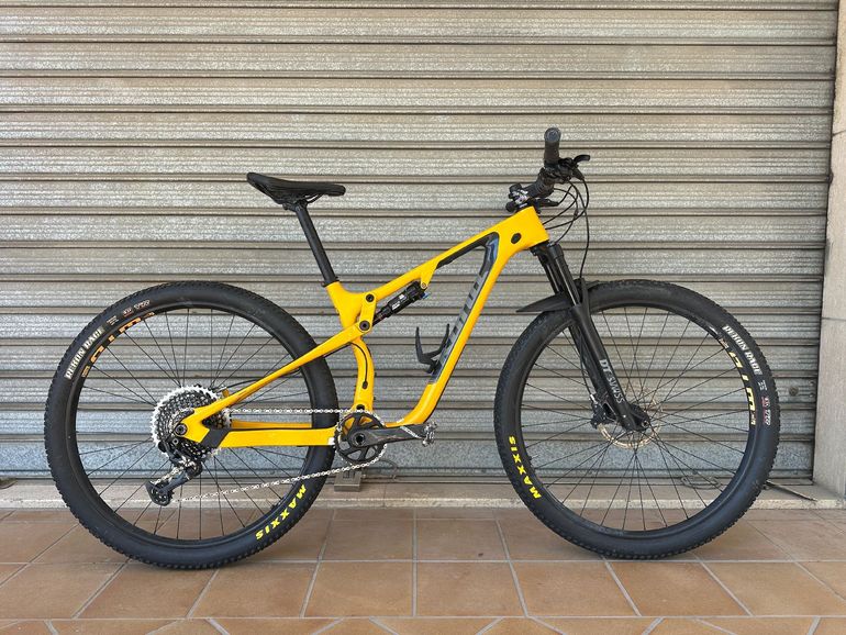 Used Kona Hei Hei CR/DL 2022 2022 Mountainbike, Orange — image 1 of 8