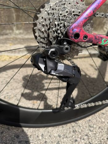 Used Specialized Specialized Tarmac SL8 Ultegra Di2 Taglia 58 | 2024 2024 Road & Gravel, Red — image 9 of 26