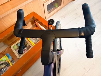 Used LOOK 795 BLADE RS MODELO COFIDIS TOPE GAMA DT SWISS LOOK 795 BLADE RS MODELO COFIDIS TOPE GAMA DT SWISS Custom Shimano Ultegra Di2 2025 Road & Gravel, Purple — image 8 of 14