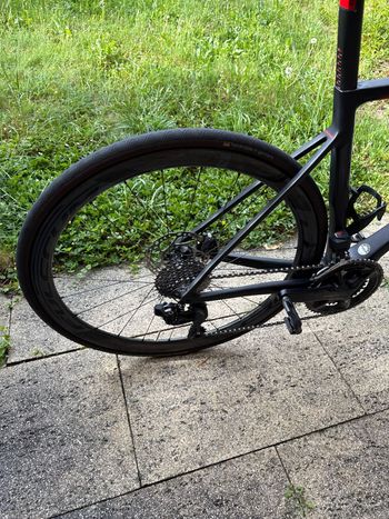 Used Colnago V3 Disc 105 Bike 2023 2023 Road & Gravel, Black — image 2 of 7