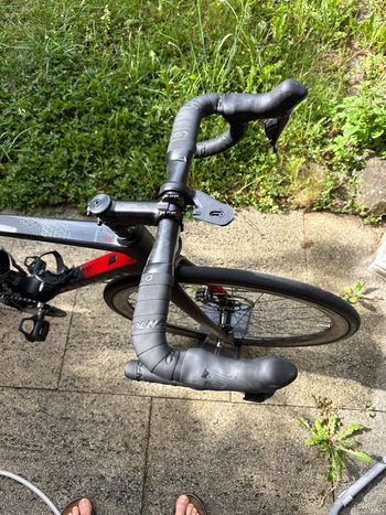 Used Colnago V3 Disc 105 Bike 2023 2023 Road & Gravel, Black — image 4 of 7