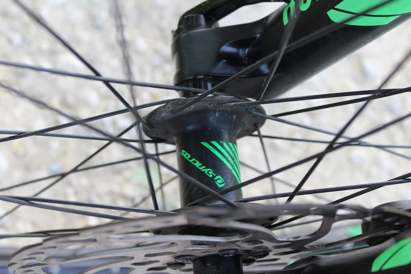 Used Scott Voltage FR 720 2017 2017 Mountainbike, Green, 27.5 — image 6 of 13