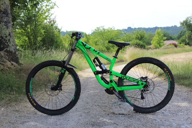 Used Scott Voltage FR 720 2017 2017 Mountainbike, Green, 27.5 — image 1 of 13