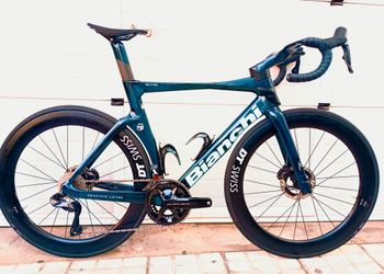 Used BIANCHI OLTRE RC REPARTO CORSE EDICIÓN LIMITADA 140 TH ANIVERSARIO CUADRO 001 TOPE GAMA BIANCHI OLTRE RC REPARTO CORSE EDICIÓN LIMITADA 140 TH ANIVERSARIO CUADRO 001 TOPE GAMA Custom Shimano Ultegra Di2 2026 Road & Gravel — image 4 of 25