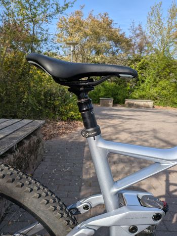 Used CUBE Cube Stereo 140 HPC SL 2023 Mountainbike, Light Gray — image 8 of 26