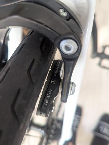 Used Van rysel Edr Microshift 2025 Road & Gravel, Weiß — image 16 of 41