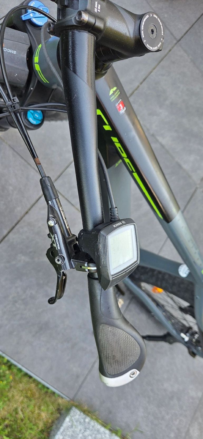Used CUBE REACTION HYBRID SLT 500 27.5 2018 2018 Mountainbike, Light Gray, 27.5 — image 7 of 11