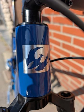 Used Pivot Mach 4 SL Team XX Eagle Transmission | Flight Attendant 2026 2026 Mountainbike, Blue, 29 — image 7 of 12