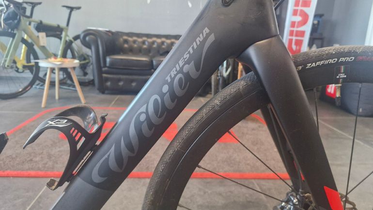 Used Wilier Cento1 Hybrid SHIMANO ULTEGRA 8020 2019 2019 Road & Gravel — image 3 of 24