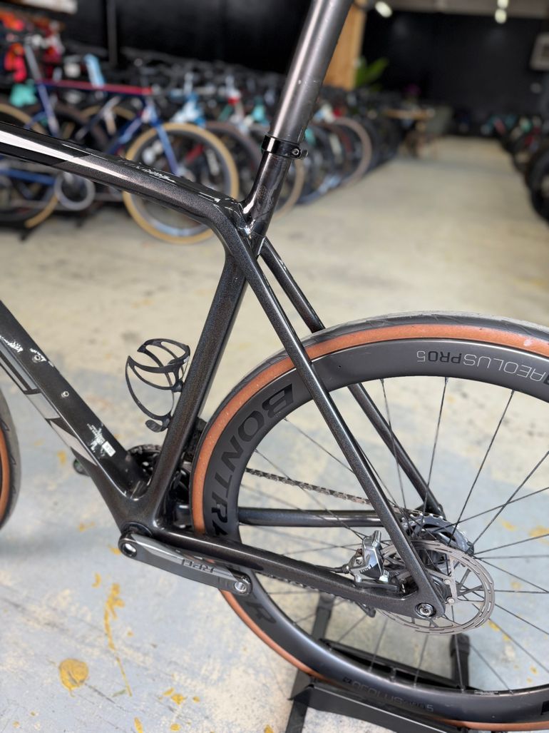 Used Trek Emonda SLR ETap Red Carbon 2024 Road & Gravel, Black — image 22 of 24