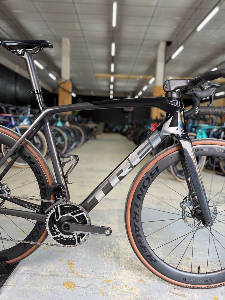 Used Trek Emonda SLR ETap Red Carbon 2024 Road & Gravel, Black — image 12 of 24