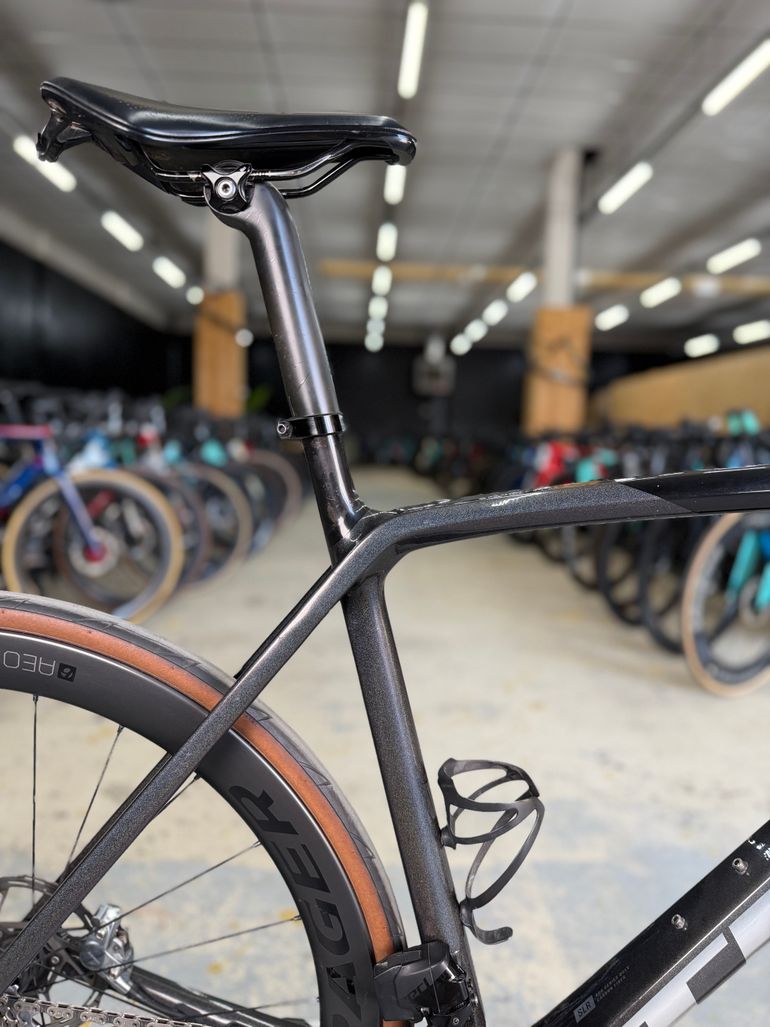 Used Trek Emonda SLR ETap Red Carbon 2024 Road & Gravel, Black — image 8 of 24