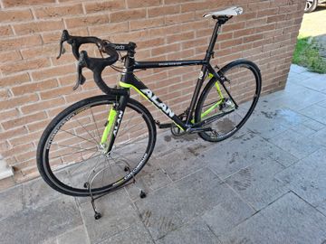 Used Alan Custom Campagnolo Chorus 2012 Road & Gravel, Black — image 2 of 4