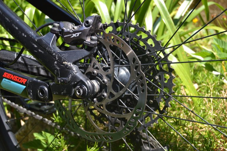 Used GT Sensor Carbon Elite 2019 2019 Mountainbike, Black, 29 — image 3 of 16