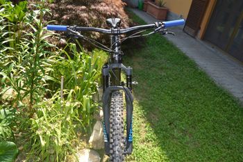 Used GT Sensor Carbon Elite 2019 2019 Mountainbike, Black, 29 — image 8 of 16