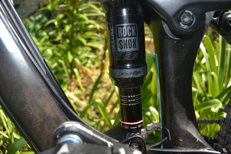 Used GT Sensor Carbon Elite 2019 2019 Mountainbike, Black, 29 — image 11 of 16