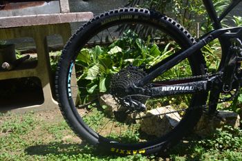 Used GT Sensor Carbon Elite 2019 2019 Mountainbike, Black, 29 — image 13 of 16