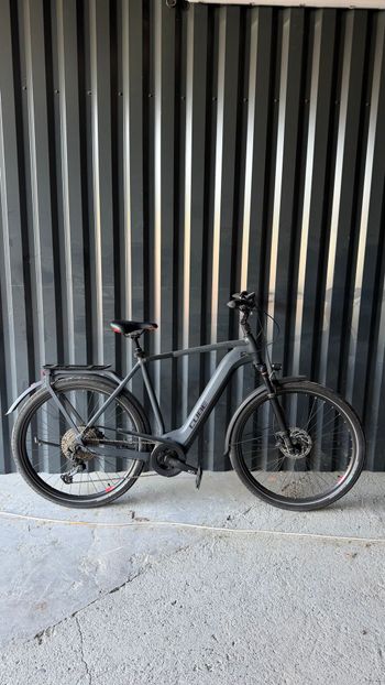 Used CUBE KATHMANDU HYBRID, ONE 625 2022 2022 Urban & Touring