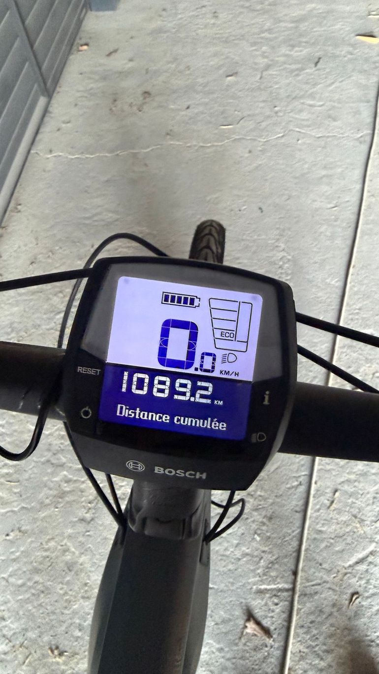 Used CUBE KATHMANDU HYBRID, ONE 625 2022 2022 Urban, Light Gray — image 3 of 3