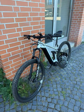 Used Bergamont E-Trailster Expert E-MTB Bergamont E-Trailster Expert E-MTB Custom Shimano Deore XT 2022 Mountainbike, Light Gray — image 2 of 5