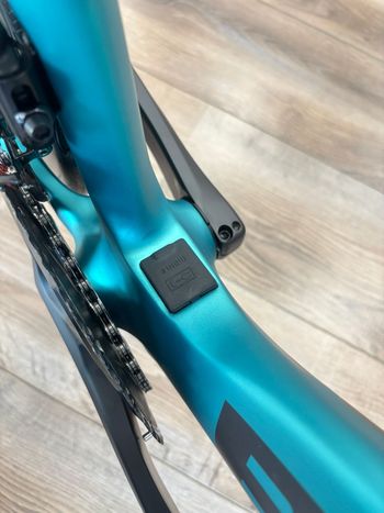 Used Bianchi e-Oltre Ultegra Di2 2025 2025 Road & Gravel, Green — image 14 of 16