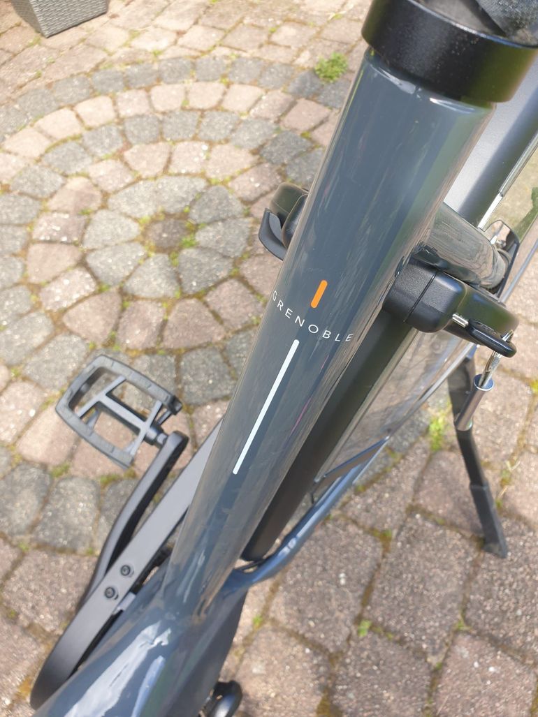 Used Gazelle Grenoble 2025 Urban, Light Gray — image 4 of 5