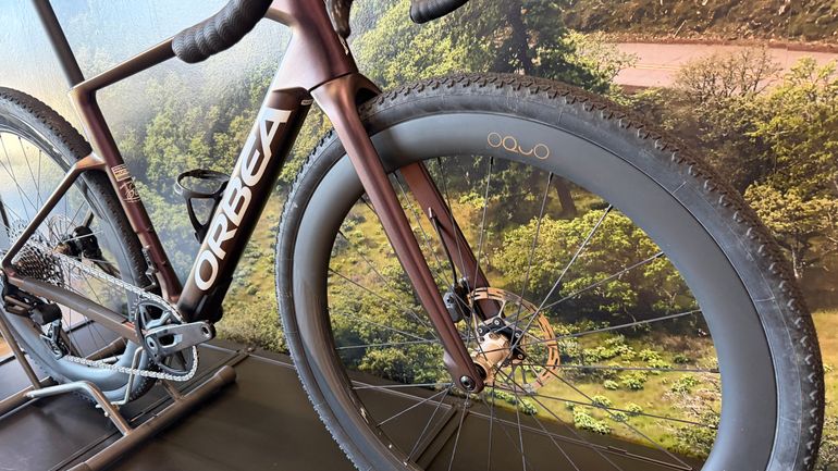 Used Orbea Terra SRAM Rival eTap AXS 2026 Road & Gravel, Purple — image 5 of 8