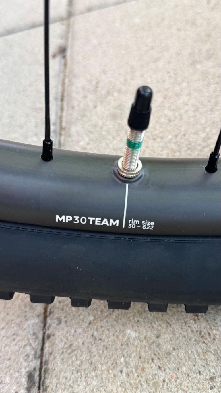 Used Orbea OIZ M10 2025 2025 Mountainbike, Green — image 7 of 10