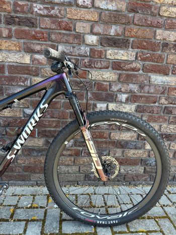 Used Specialized S-Works Epic World Cup - SRAM XX AXS, RockShox Ultimate 2025 2025 Mountainbike, Red, 29 — image 3 of 7