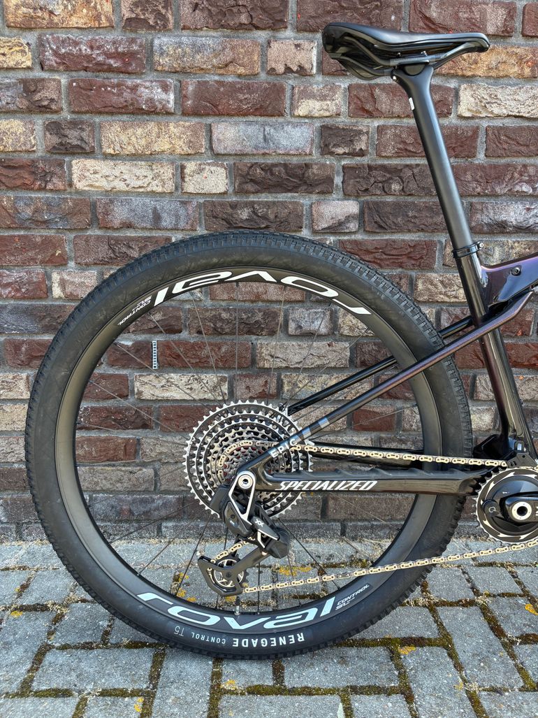 Used Specialized S-Works Epic World Cup - SRAM XX AXS, RockShox Ultimate 2025 2025 Mountainbike, Red, 29 — image 2 of 7
