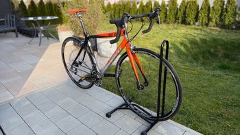 Used Giant Giant Rennrad Shimano 105 2011 Road & Gravel, Orange — image 3 of 8