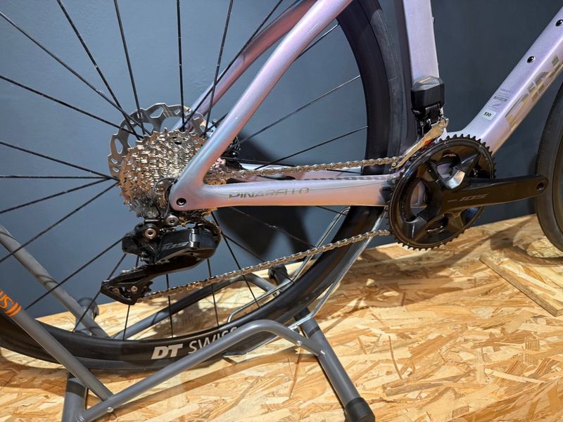 Pinarello F3 105 Di2 2026 2026 Road & Gravel usato, Grigio chiaro — immagine 5 di 8