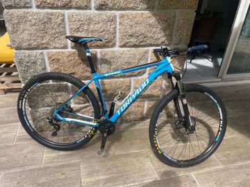 Used Torpado Ribot Shimano Deore XT 2017 Mountainbike, Blue — image 2 of 3