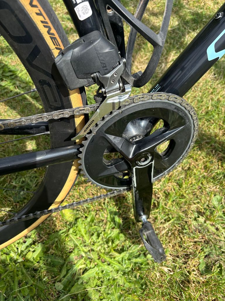 Used Specialized Tarmac SL8 Expert - SRAM Rival AXS 2024 2024 Road & Gravel, Black — image 4 of 5