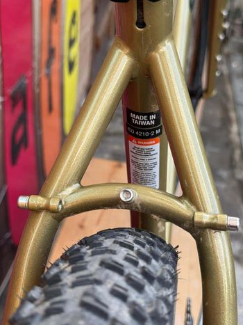 Used Surly Karate Monkey 2025 2025 Mountainbike, Orange, 27.5 — image 9 of 12
