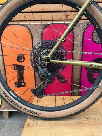 Used Surly Karate Monkey 2025 2025 Mountainbike, Orange, 27.5 — image 10 of 12