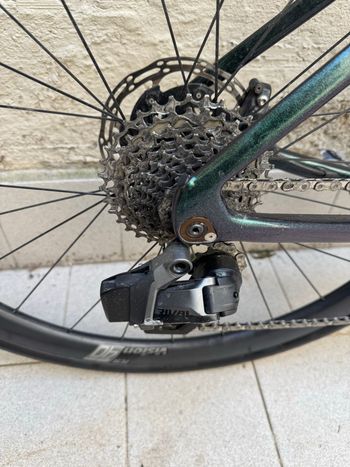 Used Velobuild Velobuild Custom SRAM Rival eTap AXS 2025 Road & Gravel, Green — image 17 of 21