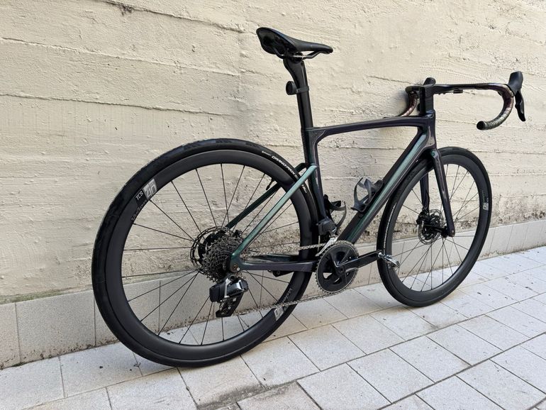 Used Velobuild Velobuild Custom SRAM Rival eTap AXS 2025 Road & Gravel, Green — image 8 of 21