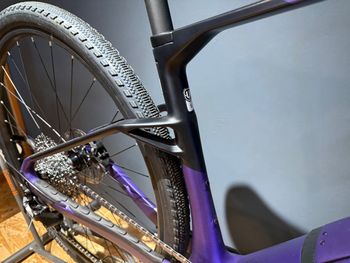 Used Mondraker Arid Carbon S 2026 2026 Road & Gravel, Purple — image 4 of 8