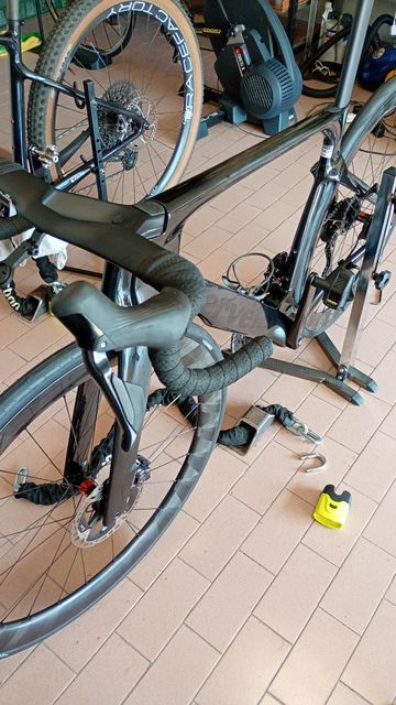 Used Cervélo S5 Shimano Dura Ace Di2 2026 Road & Gravel, Black — image 3 of 4