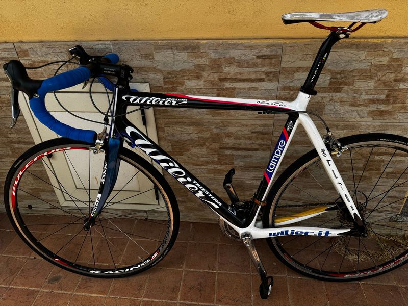 Tweedehands Wilier Custom Shimano Dura Ace 2011 Road & Gravel