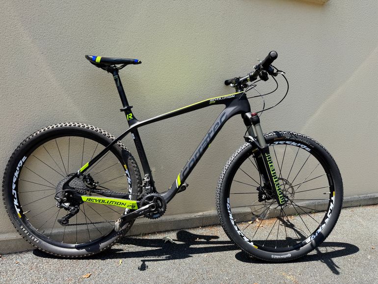 Used Corratec Revolution 29 LTD 2016 Mountainbike, Black — image 1 of 14