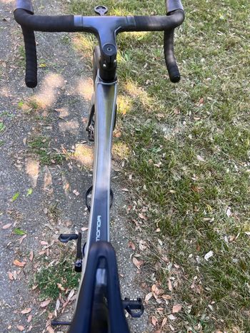 Used Trek Émonda SL 5 Disc 2022 2022 Road & Gravel, Light Gray — image 7 of 7