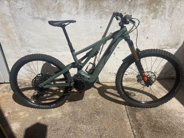 Specialized Turbo Levo SRAM GX Eagle 2023 Mountainbike usato, Verde — immagine 2 di 9