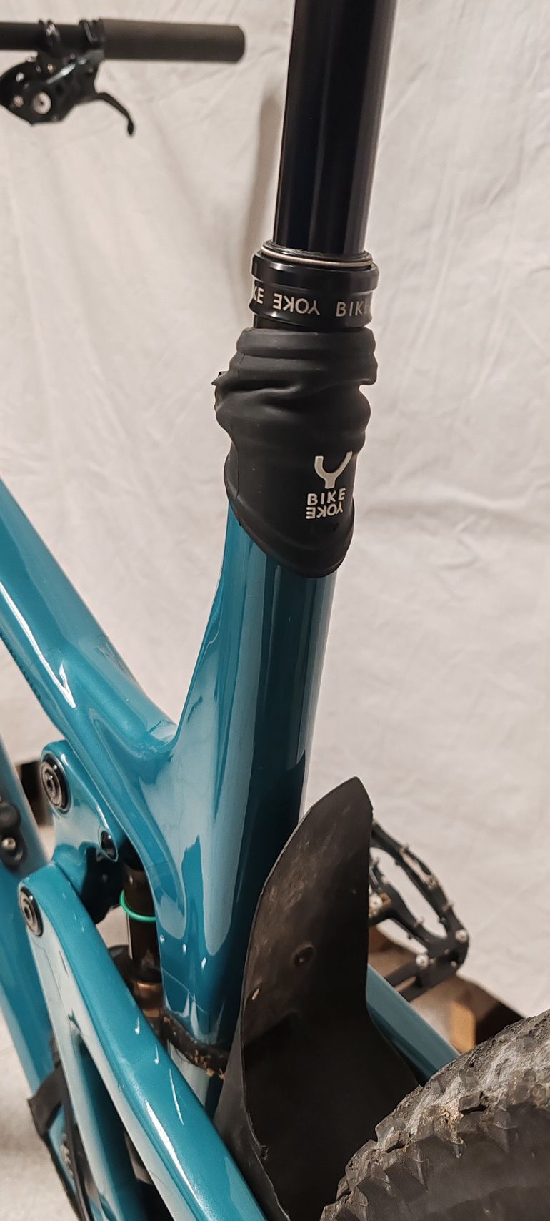 Used Propain Hugene CF 29" Highend 2023 2023 Mountainbike, Blue, 29 — image 7 of 9