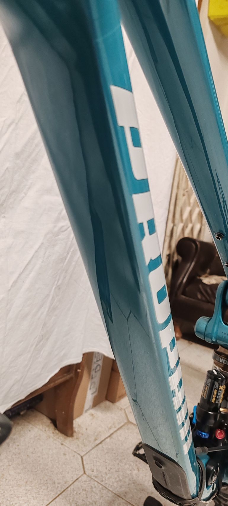 Used Propain Hugene CF 29" Highend 2023 2023 Mountainbike, Blue, 29 — image 8 of 9