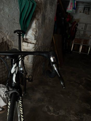 Used Specialized S-Works Tarmac SI2 2010 Specialized S-Works Tarmac SI2 2010 Custom Shimano Dura Ace 2010 Road & Gravel, White — image 2 of 5