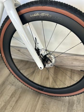 Used Scott Addict Gravel 10 2026 2026 Road & Gravel, White — image 2 of 5